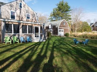 12 5th Ave, Narragansett, RI 02882