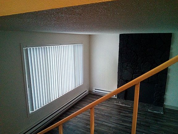 4th image of 8756 SE Henderson St #8756