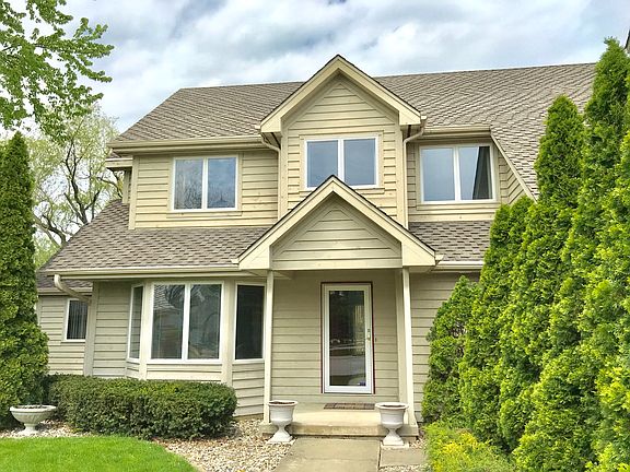 2nd image of 767 Olde Oak Dr