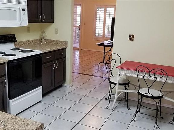 4th image of 9609 Blue Bell Dr