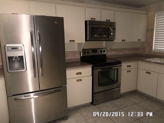 3rd image of 16212 Bonneville Dr