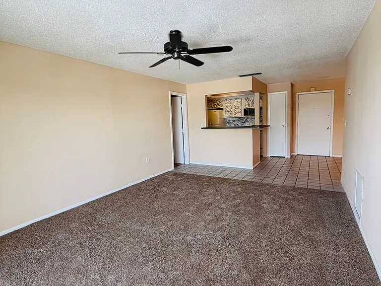 3704 Broadway #313 — Photo 17