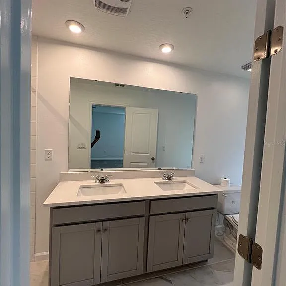 11915 Sunsail Ave — Photo 16