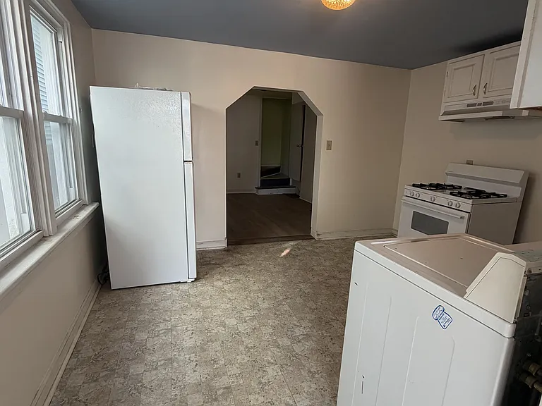 745 Fairground Ave — Photo 11