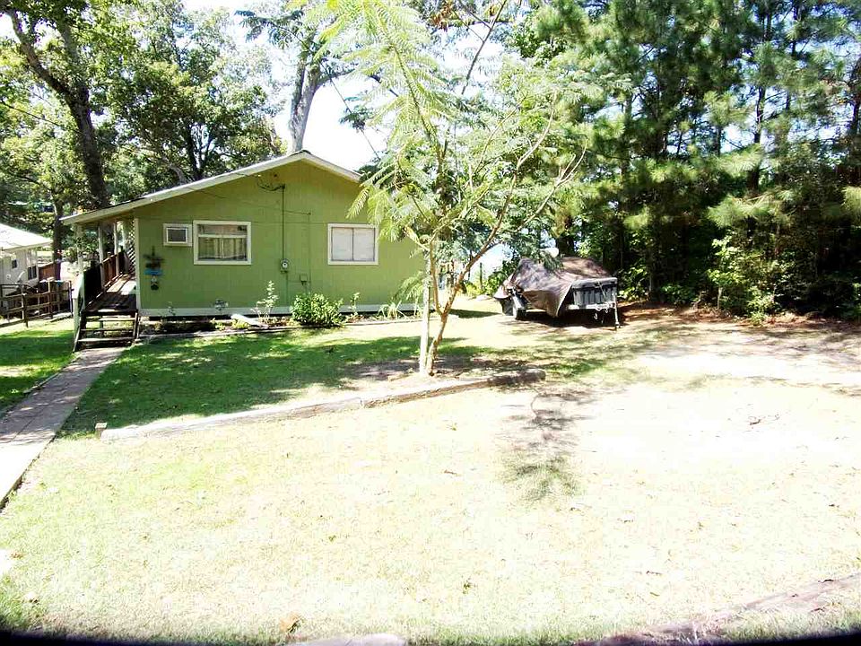 1st image of 299 W Pinewood
