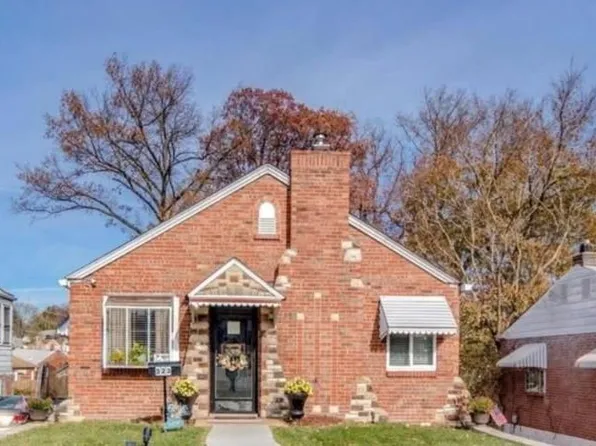 523 Kingston Dr, Saint Louis, MO 63125