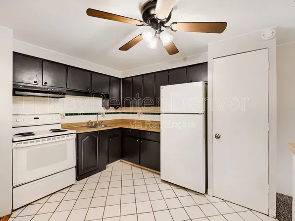 8826 E Florida Ave APT 214, Denver, CO 80247