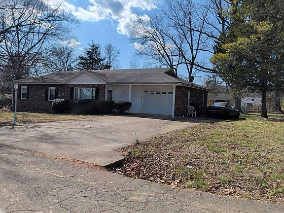 2nd image of 120 Pine St