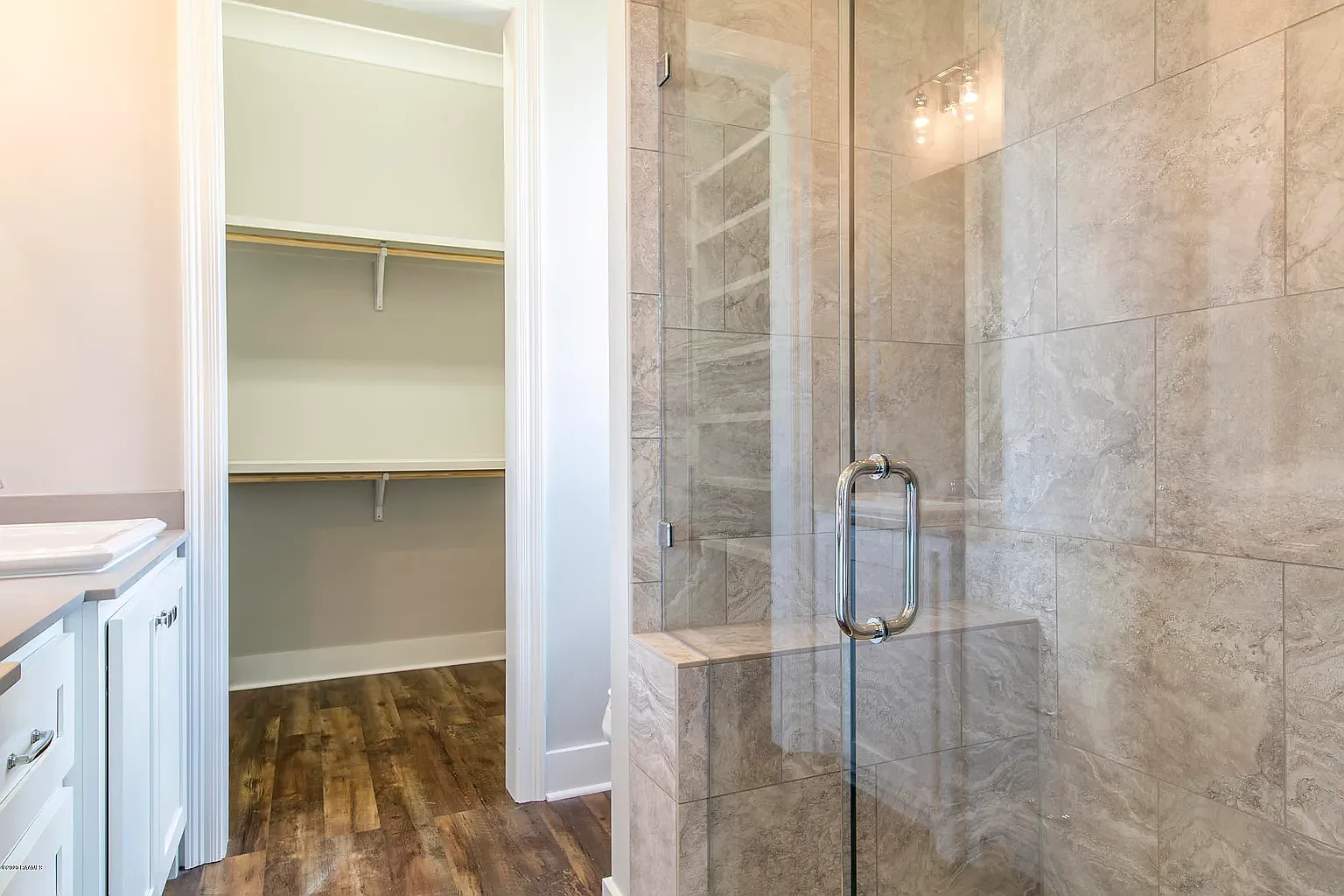 2 bed, 1300 sqft, $1,995 — Photo 4