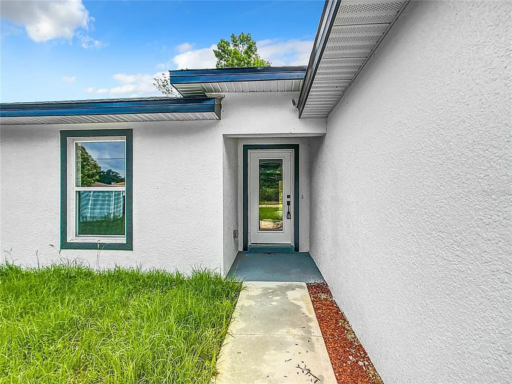 Building Photo - 13609 SE 53rd Ave