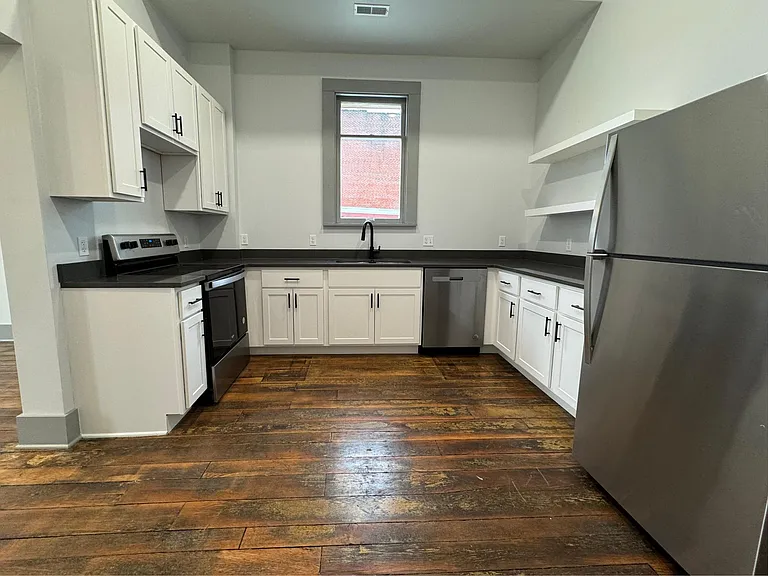 424 Main St #3A — Photo 4