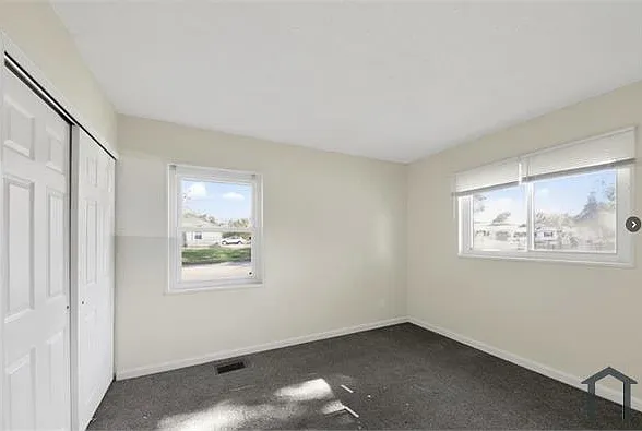 3887 Myron Ave — Photo 14