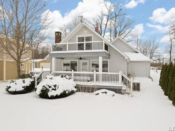 8164 Clarks Cv, Addison, MI 49220