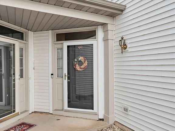 3rd image of 16549 S Windsor Ln