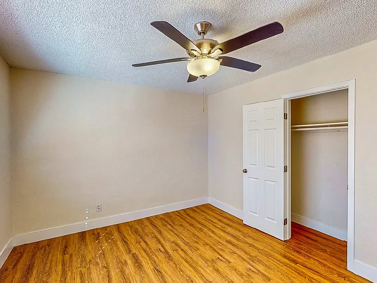 1302 Rexford Pl — Photo 22