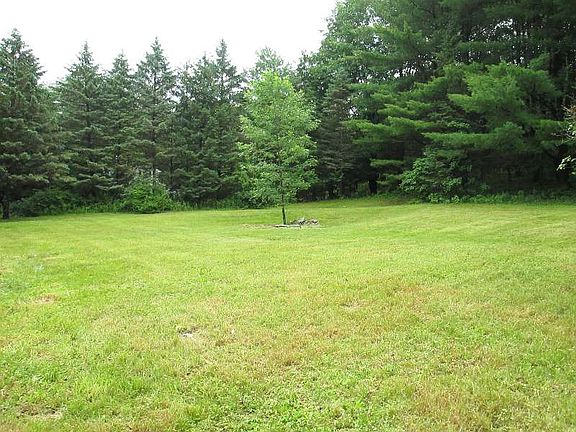 3rd image of 42 Brooks Dr