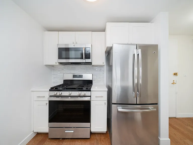 75-25 153rd St #1103 — Photo 4