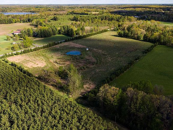 4th image of 26.93 Acres MORAINE ROAD