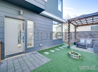 1121 N 82nd St, Seattle, WA 98103