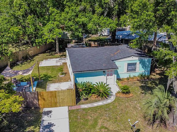 2nd image of 3630 Rosetree Dr