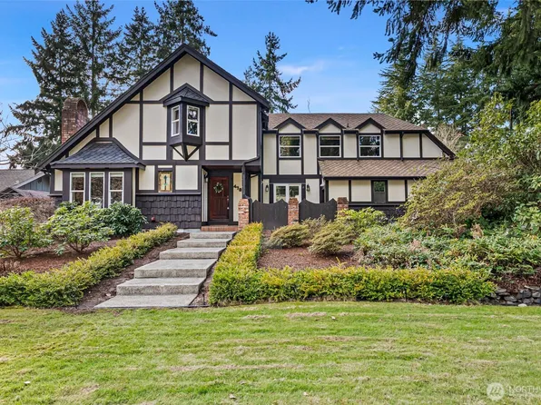 4702 72nd Avenue Ct W, University Place, WA 98466