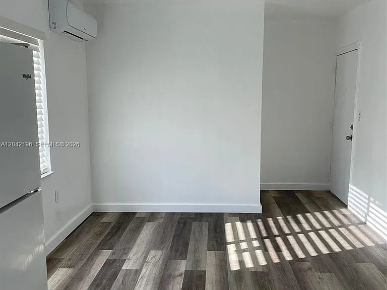 430 SW 6th Ave #8 — Photo 4