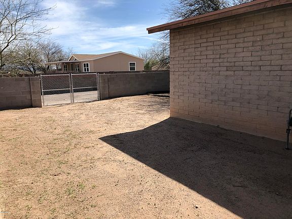3rd image of 2832 W Shy Ln