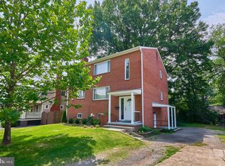 618 19th St S, Arlington, VA 22202