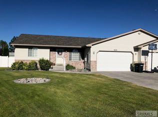 3091 E Willowwood Cir, Ammon, ID 83406