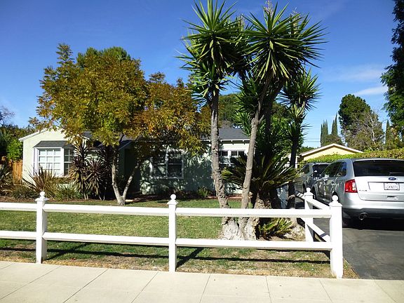2nd image of 14135 Emelita St
