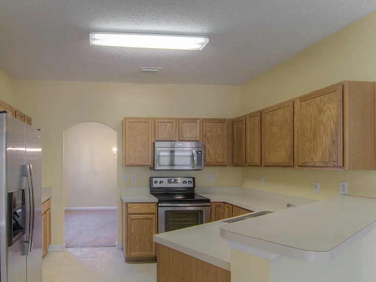 2509 Victoria Point Dr — Photo 4