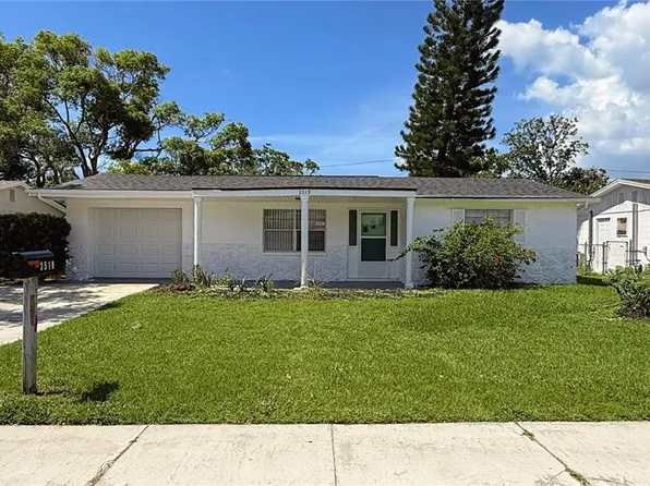 3519 Emory Dr, Holiday, FL 34691