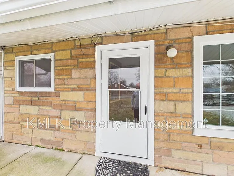 3434 Lawndale Dr — Photo 6