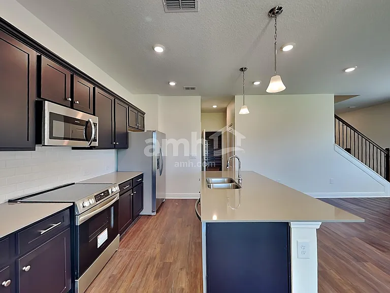 14632 Cedar Mill Dr — Photo 4