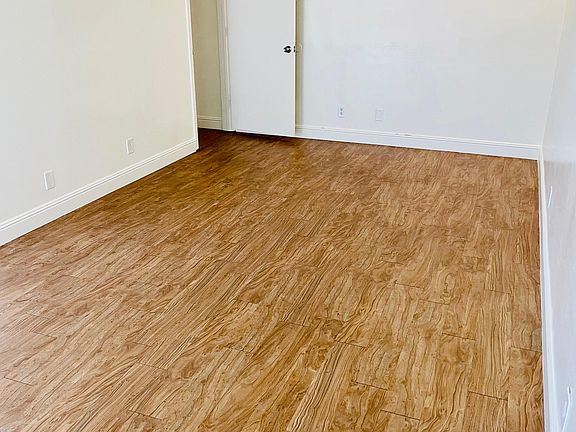 3rd image of 2555 Sherwood St APT 3