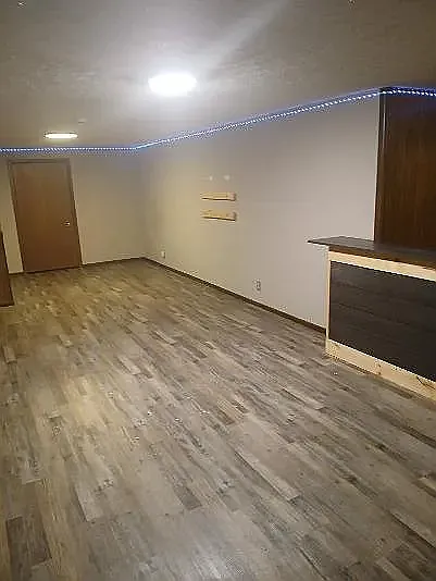 2 bed, 1700 sqft, $1,400 — Photo 2