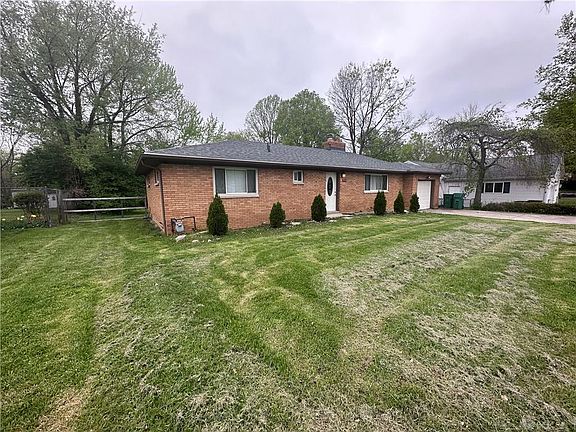 5th image of 1913 N Longview St