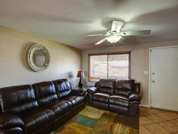 5th image of 4043 E Surrey Ave