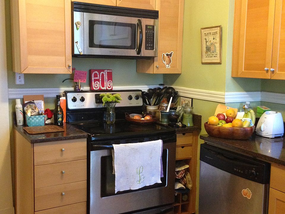 1st image of 2906 Fendall Ave