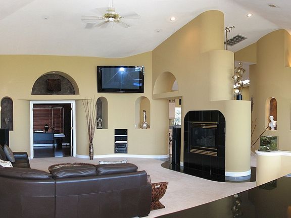 Spacious great room perfect for entertaining