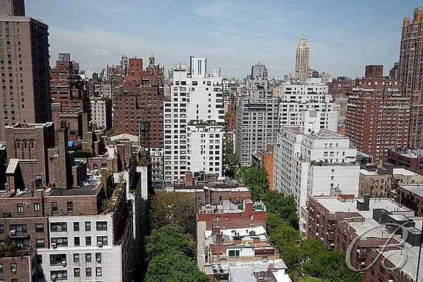 Sold by Bellmarc Realty | media 16