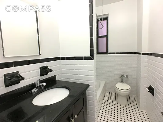 Rented by Compass | media 19