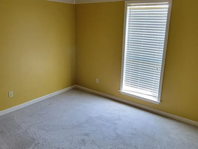 75 Austin Cir — Photo 13