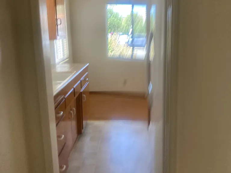 242 Argonne Ave — Photo 5