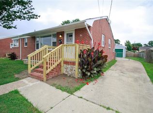 20 Reynolds Dr, Hampton, VA 23664