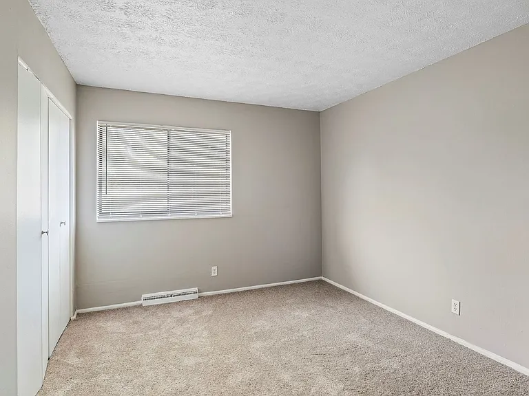 Greenway Apartments (Indy Town) — Photo 11
