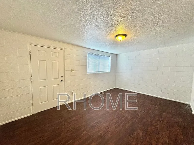 2725 S Edison St #3 — Photo 6