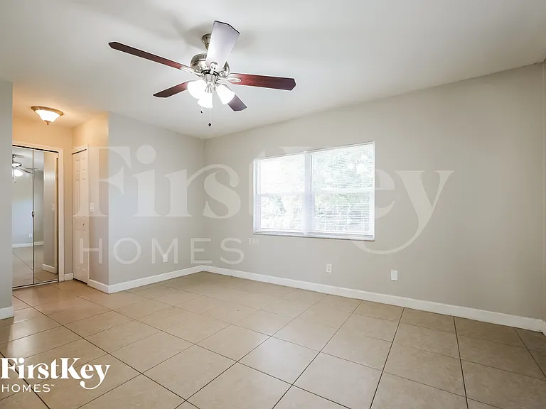 2225 Tropicana Pkwy W — Photo 10