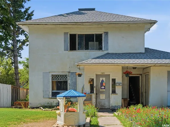 1451 101st STREET, North Battleford, SK S9A 1A1