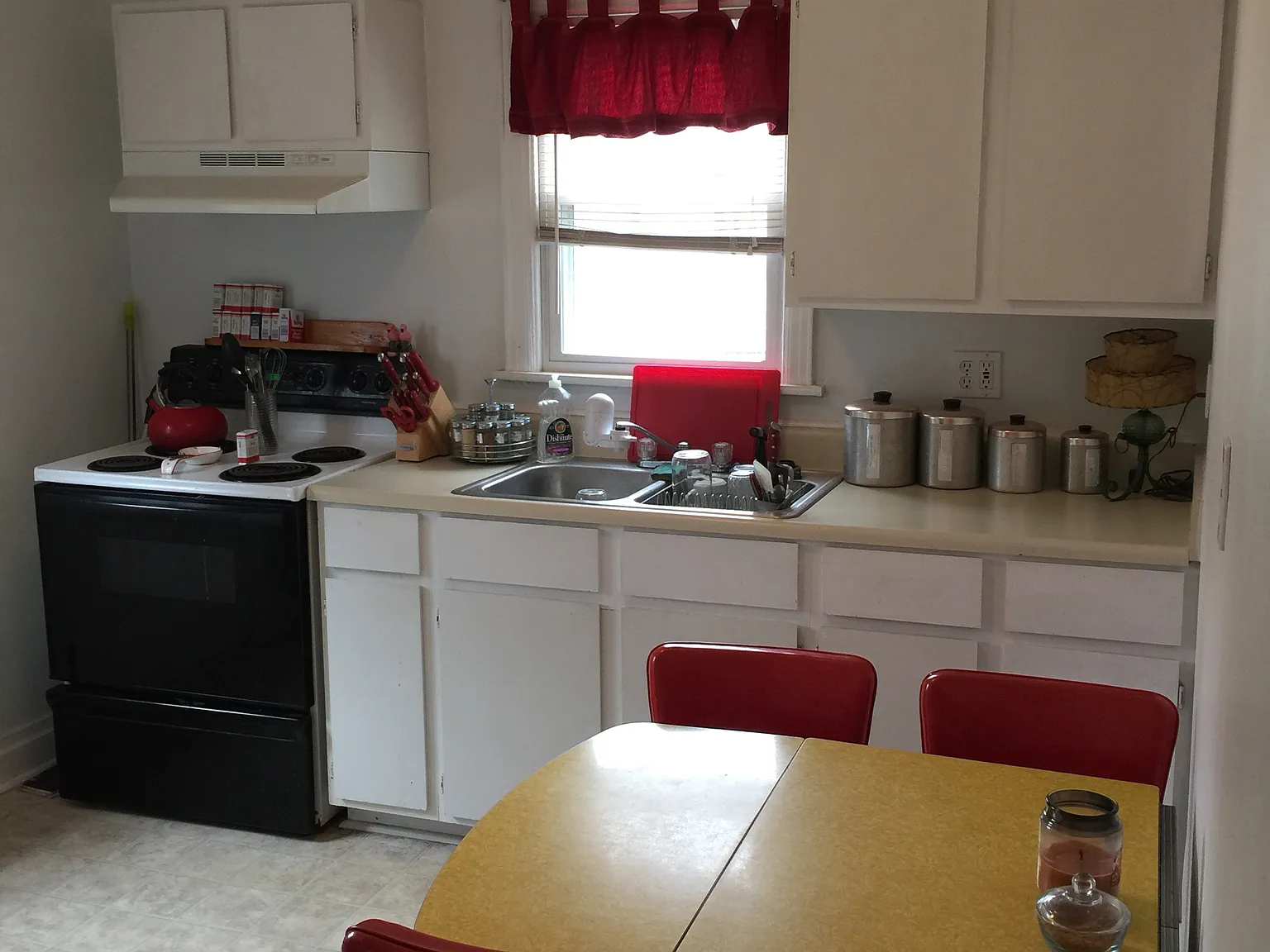 1 bed, 600 sqft, $1,300 — Photo 3
